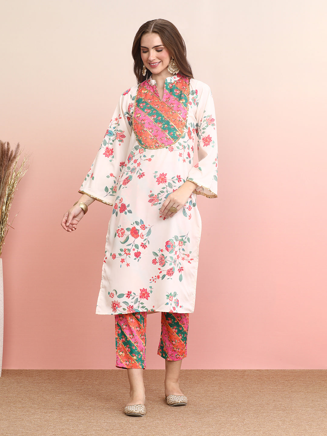 Women Floral Printed Regular Sequinned Kurta with Trousers & With Dupatta