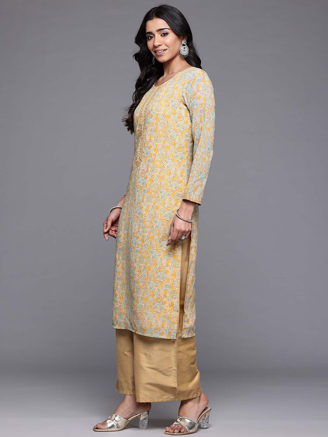 Ahalyaa Paisley Printed Thread Work Georgette Kurta