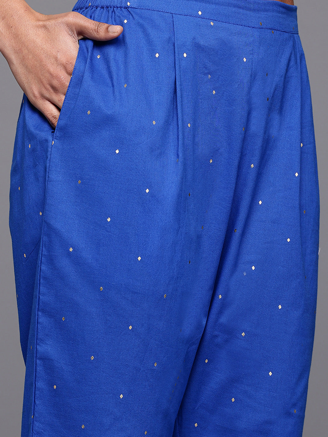 Ahalyaa Printed Pure Cotton Kurta with Trousers