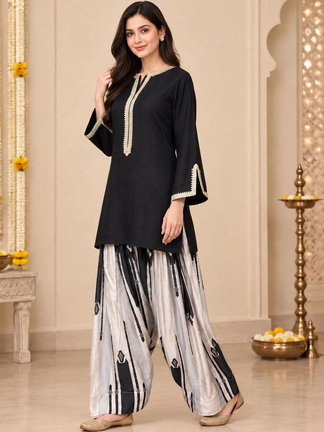 Ahalyaa Black Geometric Print Kurta Salwar Set