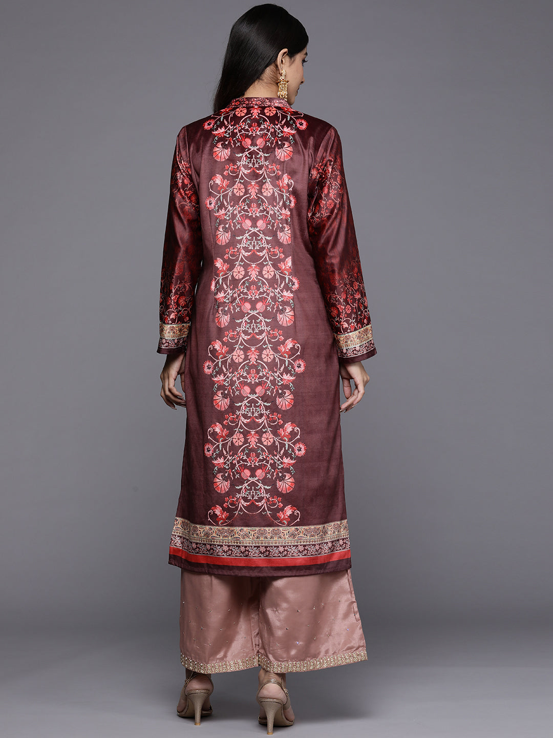 Ahalyaa Women Burgundy & Golden Floral Printed Gotta Patti Floral Velvet Kurta