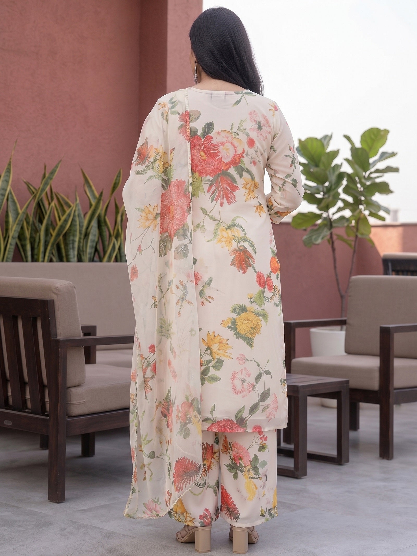 Women Floral Printed Regular Kurta with Palazzos & With Dupatta