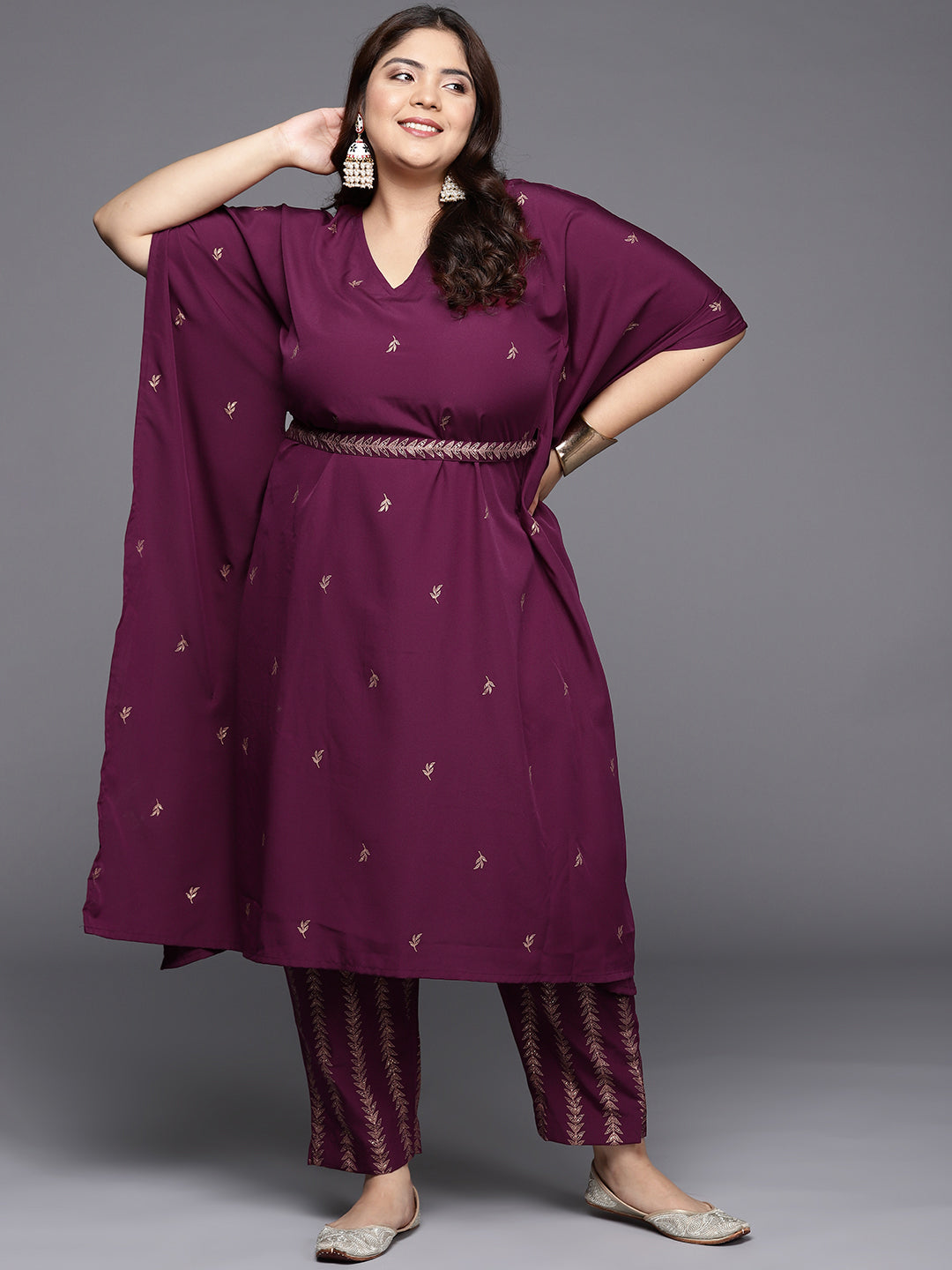 A PLUS BY AHALYAA Plus Size Floral Printed Kaftan Kurta with Trousers