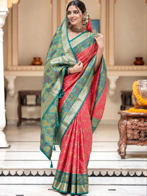 Ahalyaa Woven Design Silk Blend Pochampally Saree - Pink
