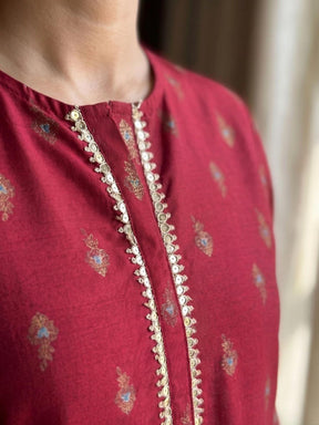Ahalyaa Gotta Patti Grandeur & Majestic Artwork Kurta - Maroon