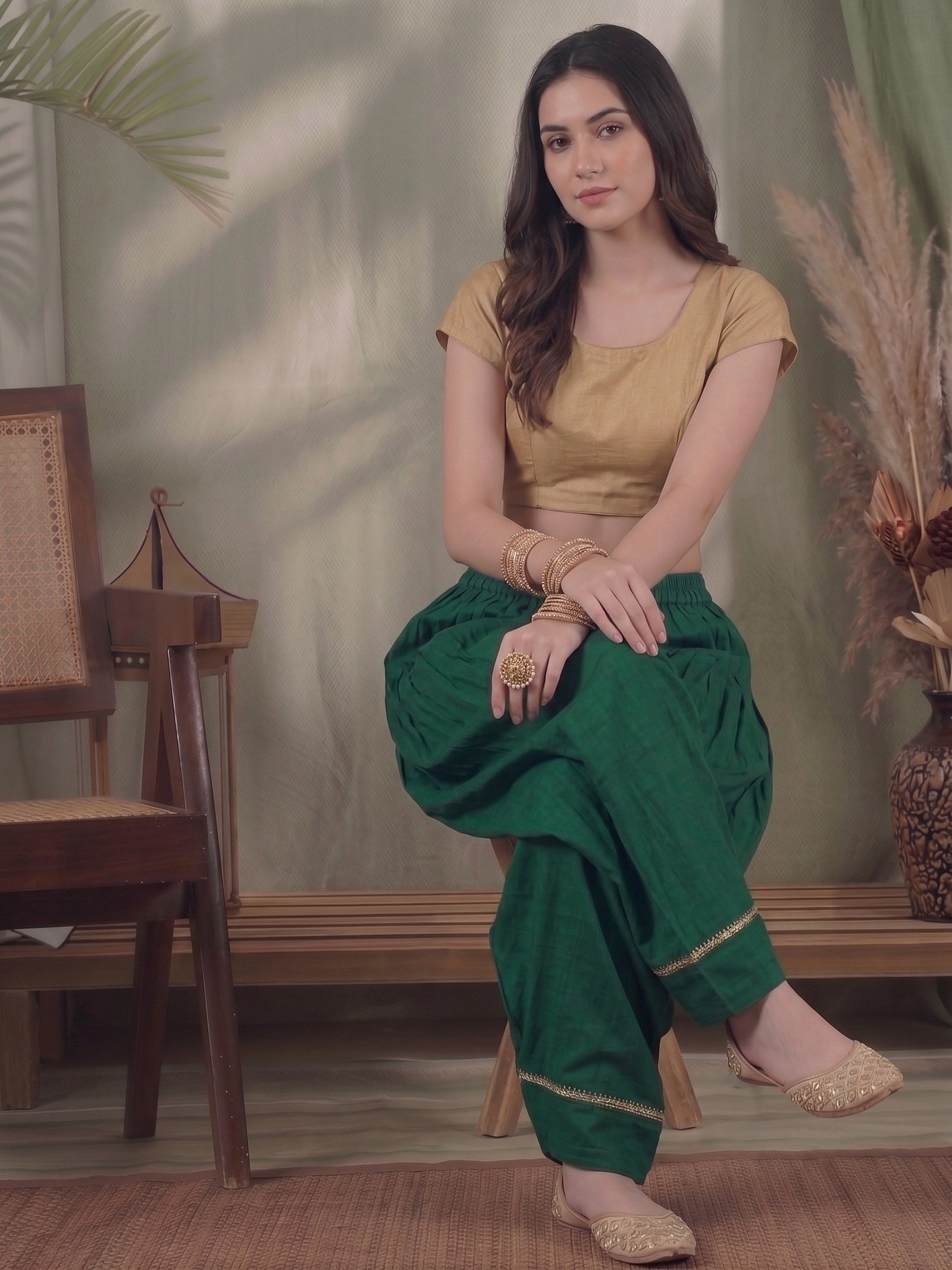 Women Loose Fit Silk Salwar