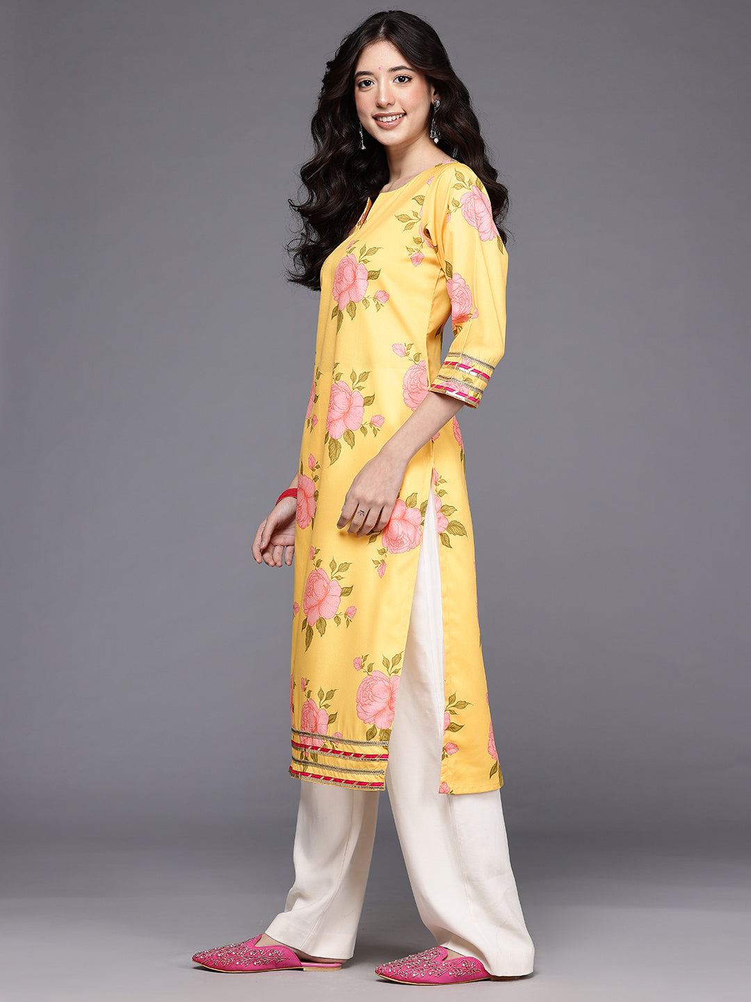 Floral Printed Gotta Patti Crepe Kurta