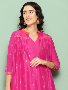 Pink Solid Kurta with Palazzos & Printed Jacket