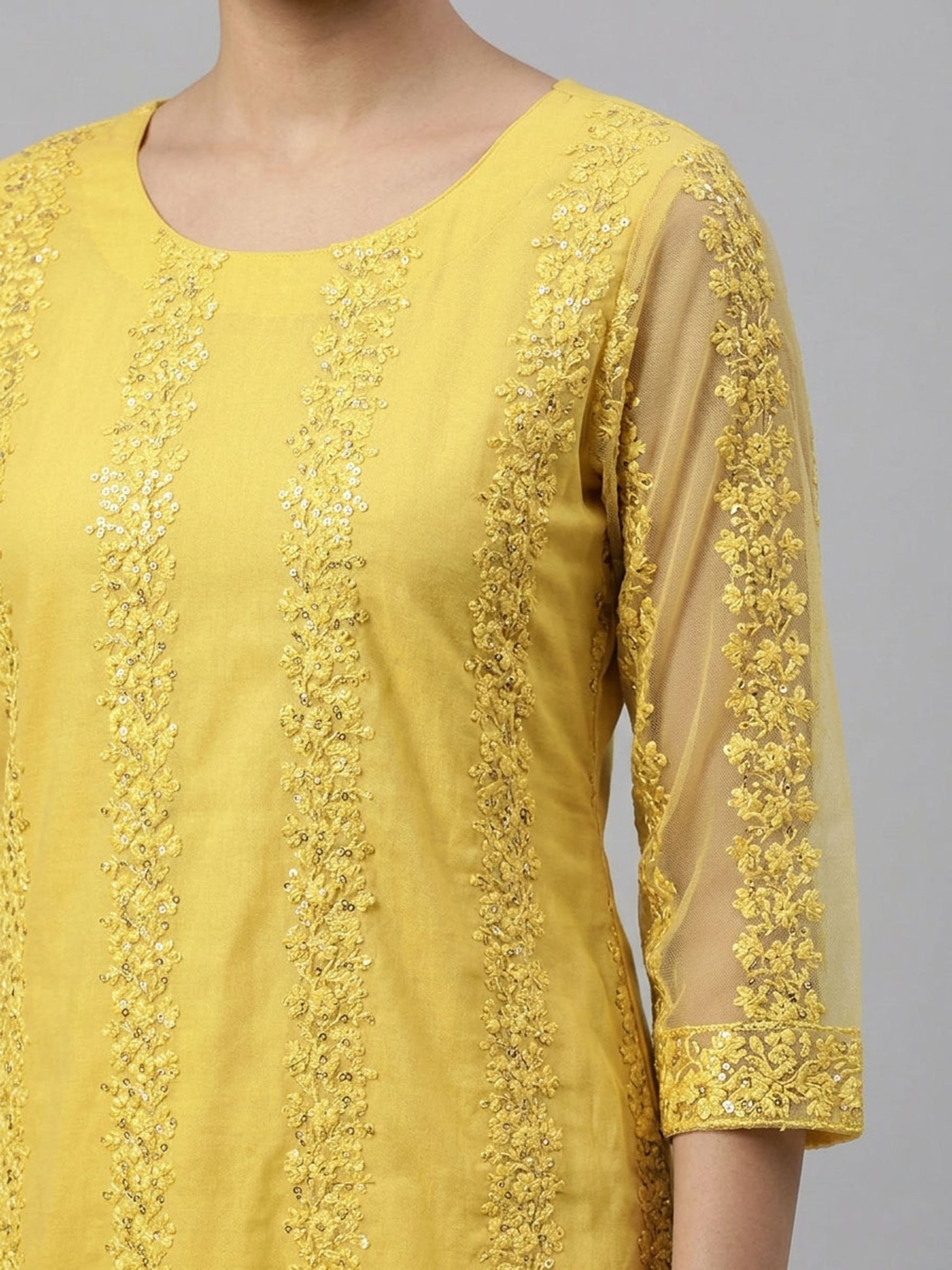 Women Embroidered Sequinned Kurta