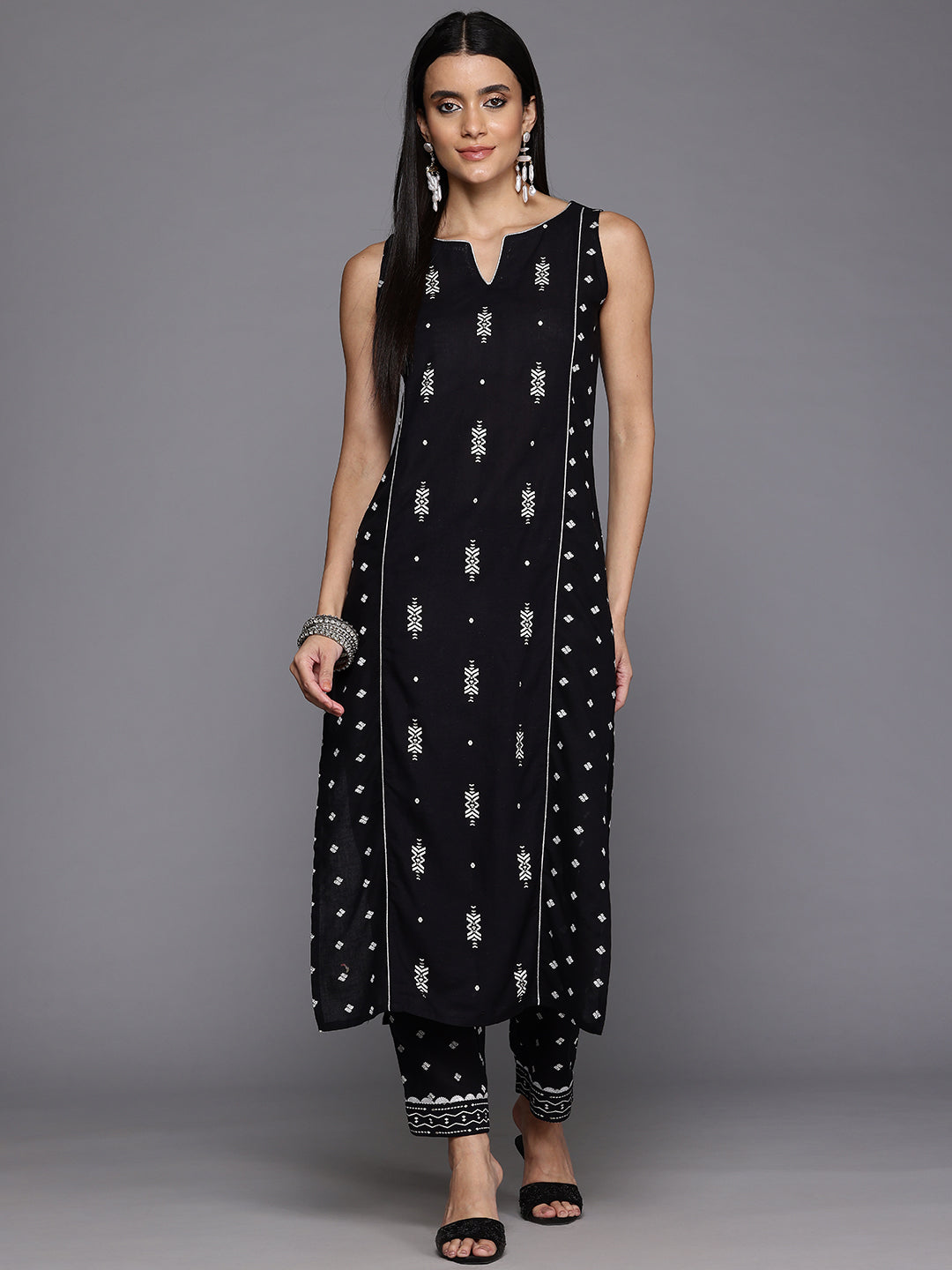 Geometric Printed Regular Kurta with Trousers