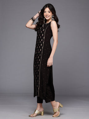 Floral Printed Panelled Kurta with Trousers