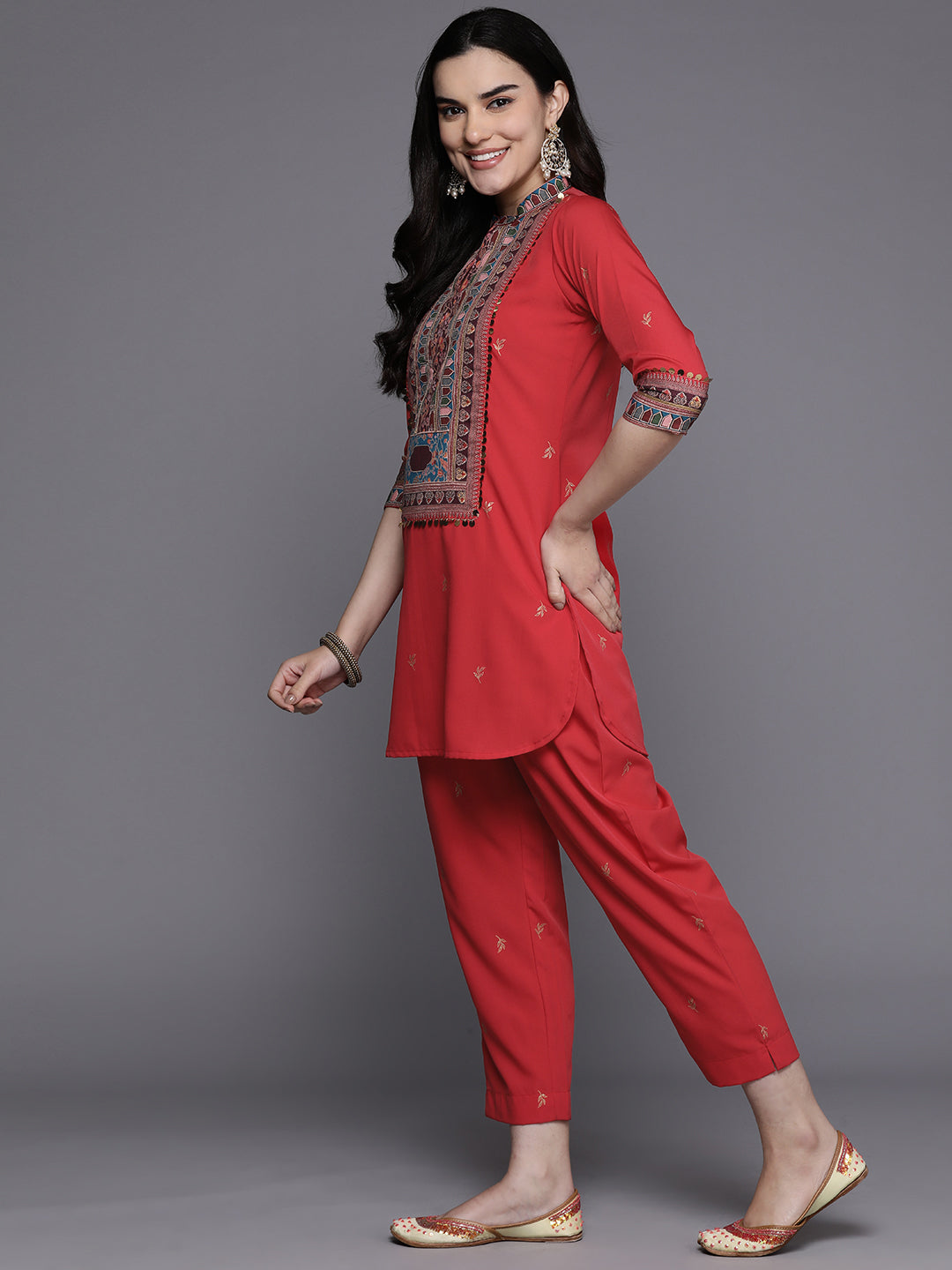 Ethnic Motifs Regular Sequinned Kurti with Trousers