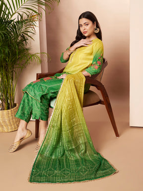 Women Regular Thread Work Kurta with Patiala & With Dupatta