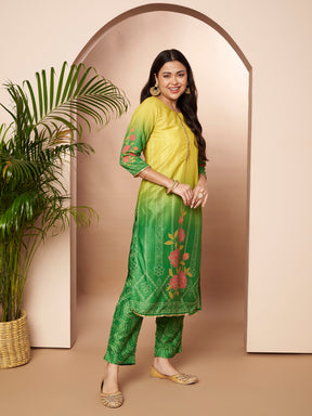 Women Regular Thread Work Kurta with Patiala & With Dupatta