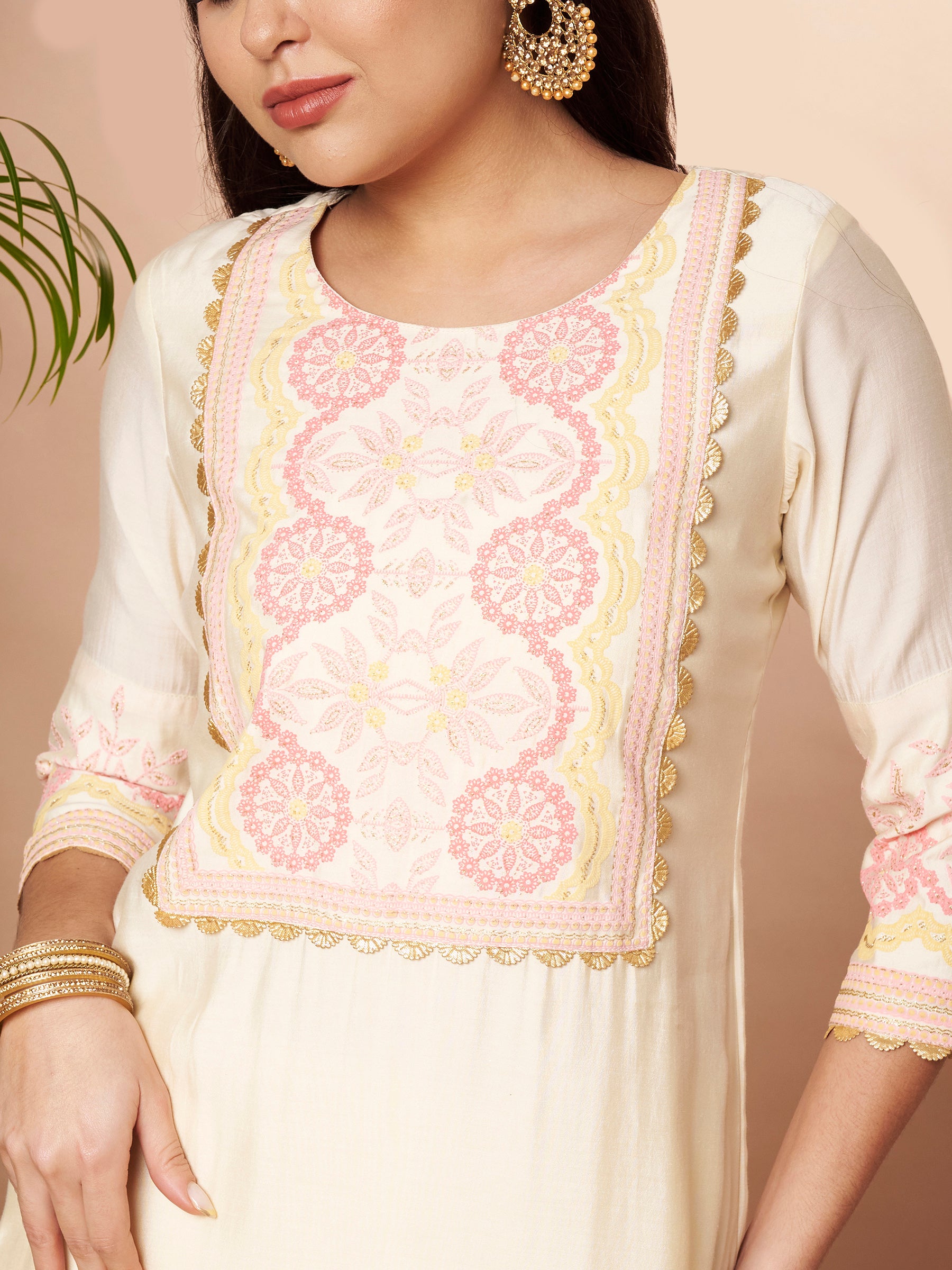 Women Ethnic Motifs Printed Regular Thread Work Kurta with Trousers & With Dupatta