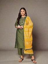 Women Ombre Printed Regular Sequinned Kurta with Trousers & With Dupatta
