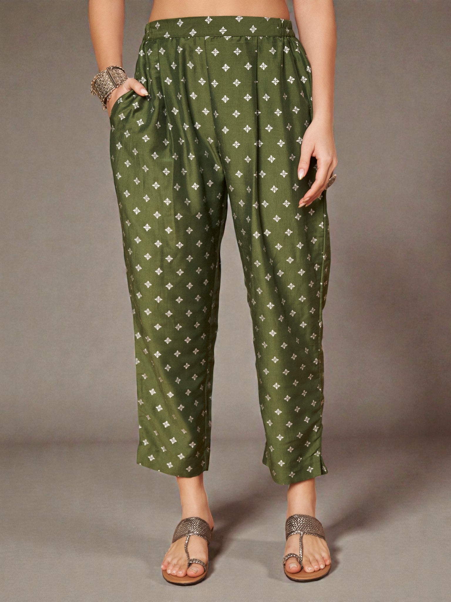 Women Ombre Printed Regular Sequinned Kurta with Trousers & With Dupatta