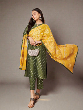 Women Ombre Printed Regular Sequinned Kurta with Trousers & With Dupatta