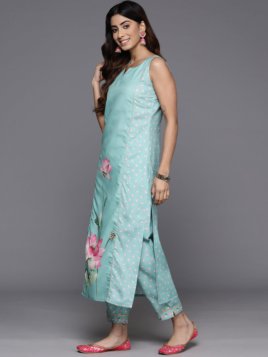 Floral Printed Panelled Gotta Patti Kurta with Trousers
