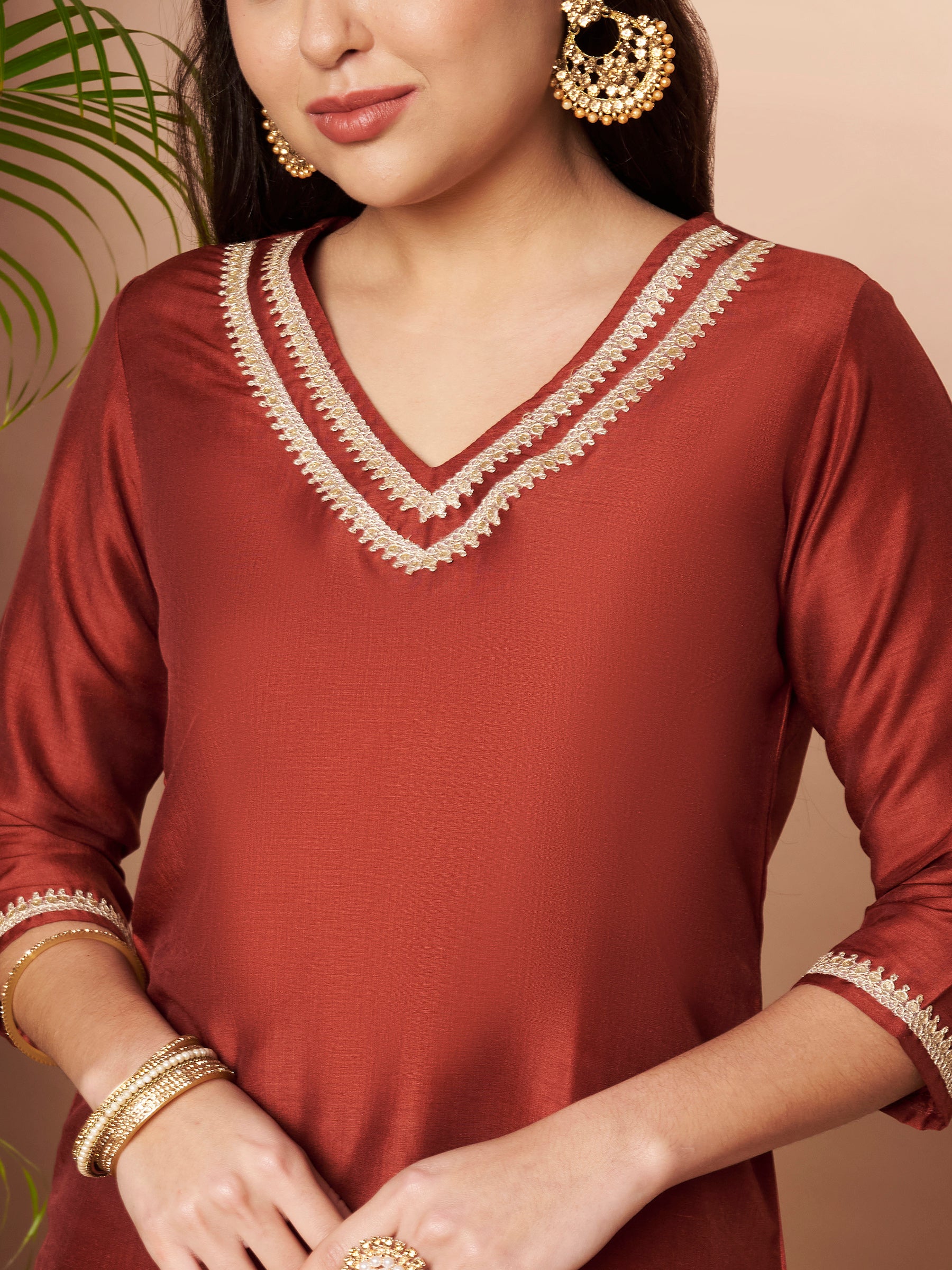 Women Regular Kurti with Farshi Salwar & Dupatta