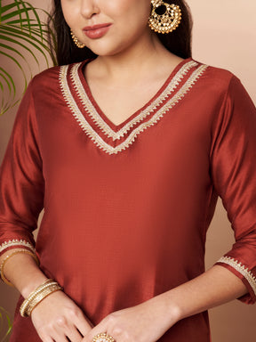 Women Regular Kurti with Farshi Salwar & Dupatta