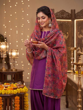 Women Floral Regular Thread Work Kurta with Patiala & With Dupatta