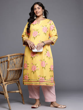 Plus Size Floral Printed Gotta Patti Regular Crepe Kurta