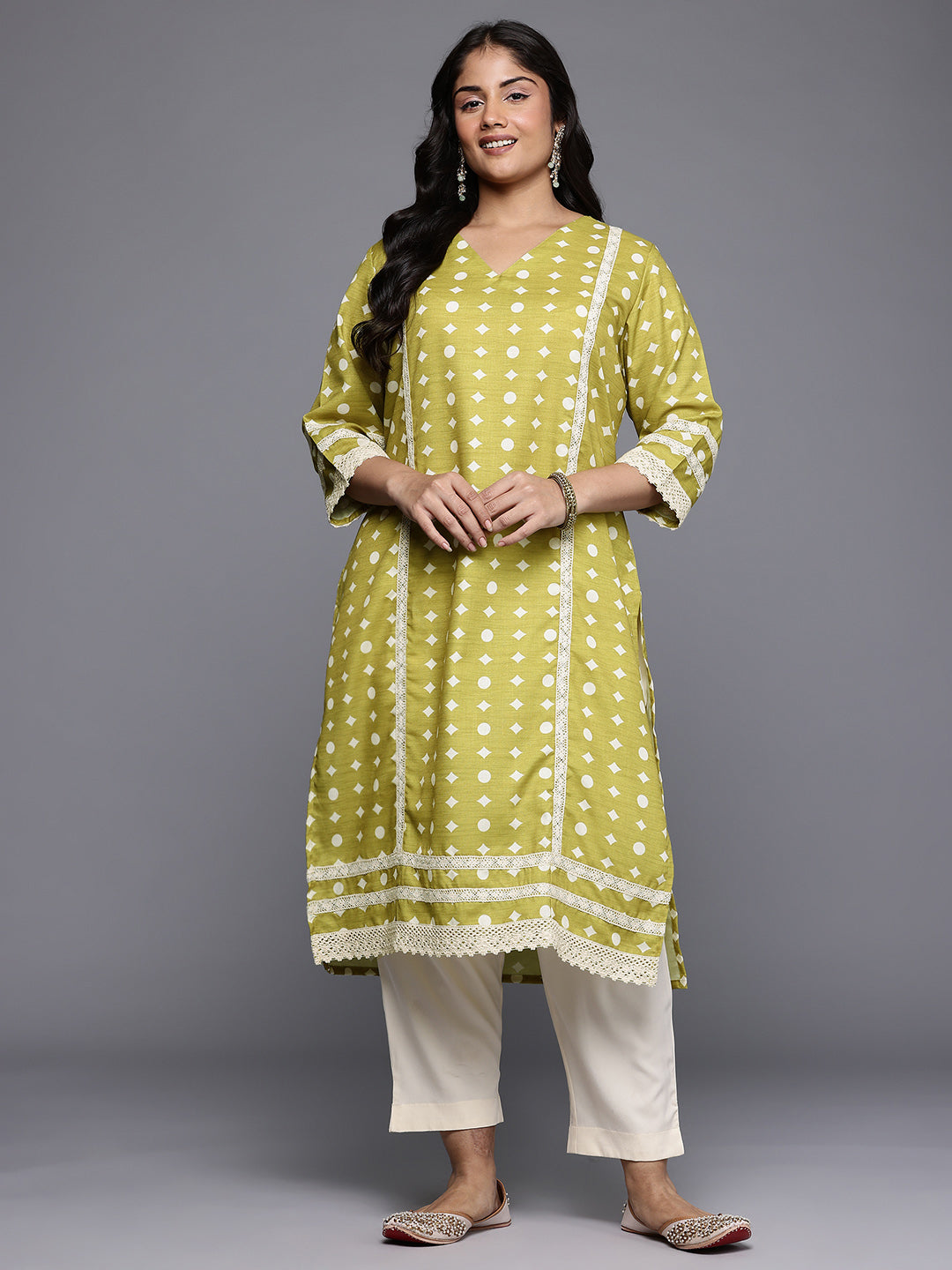 Plus Size Geometric Printed V-Neck Lace Detail Regular Kurta
