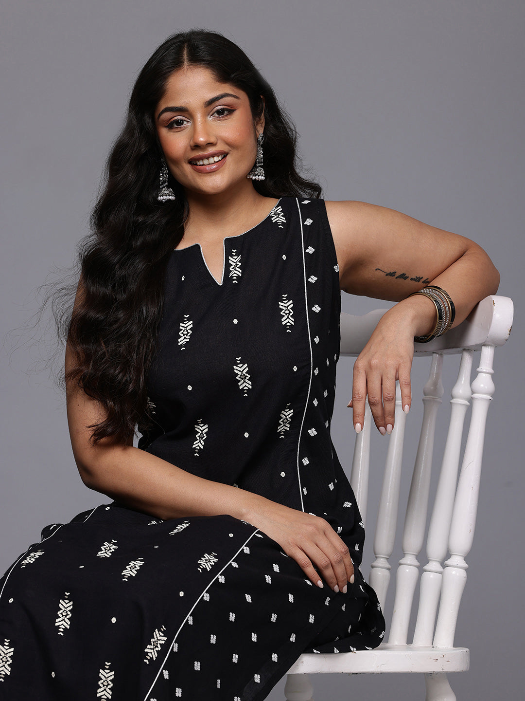 Plus Size Printed Panelled Kurta with Trousers