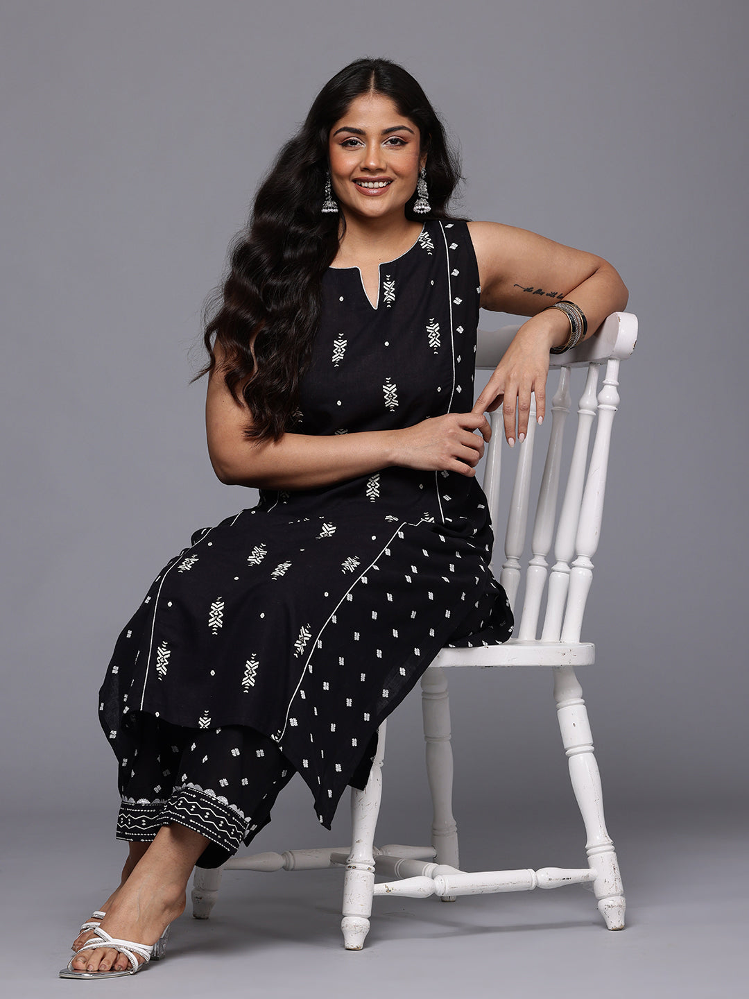Plus Size Printed Panelled Kurta with Trousers