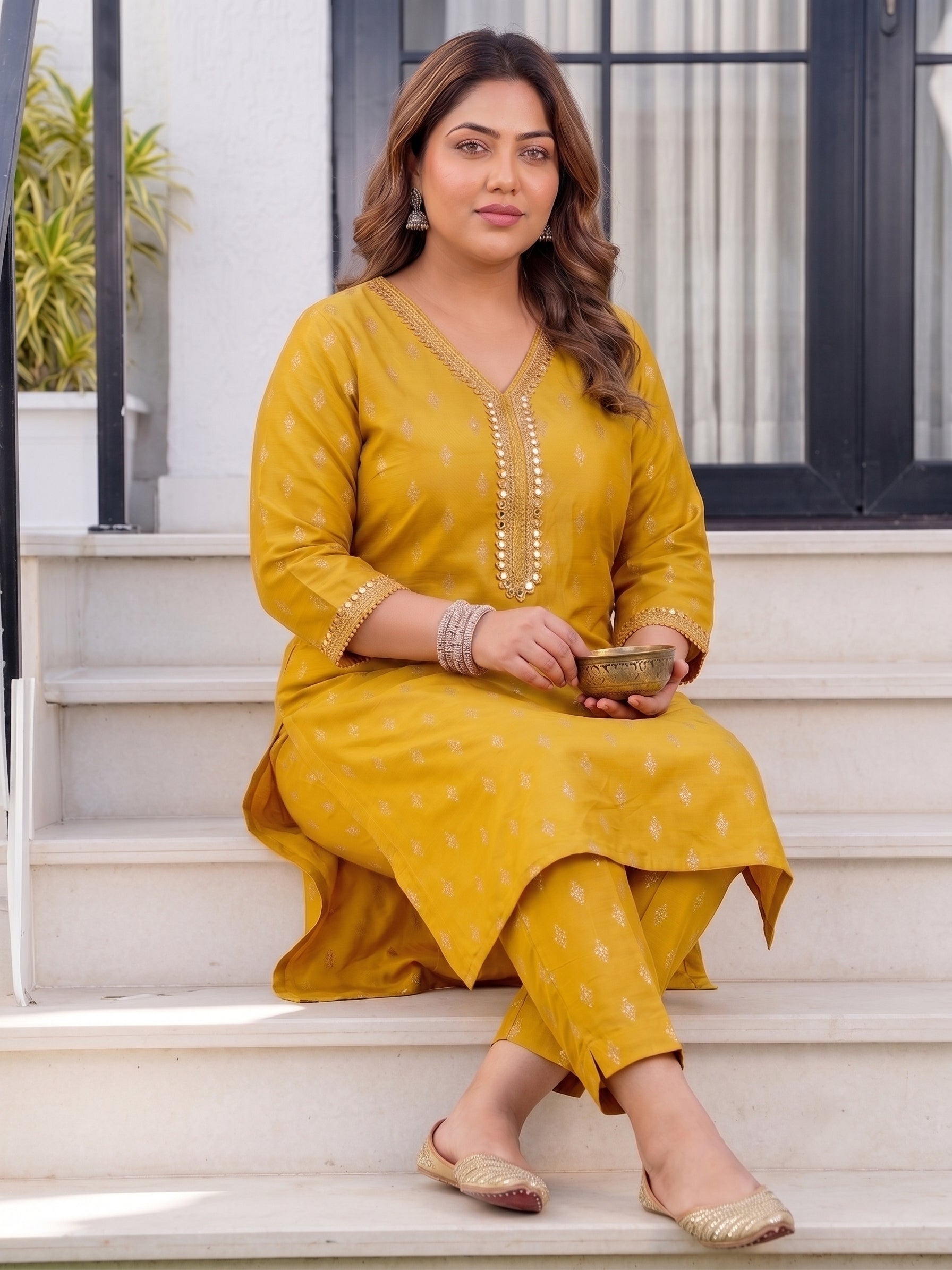 Women Ethnic Motifs Printed Regular Mirror Work Kurta with Trousers