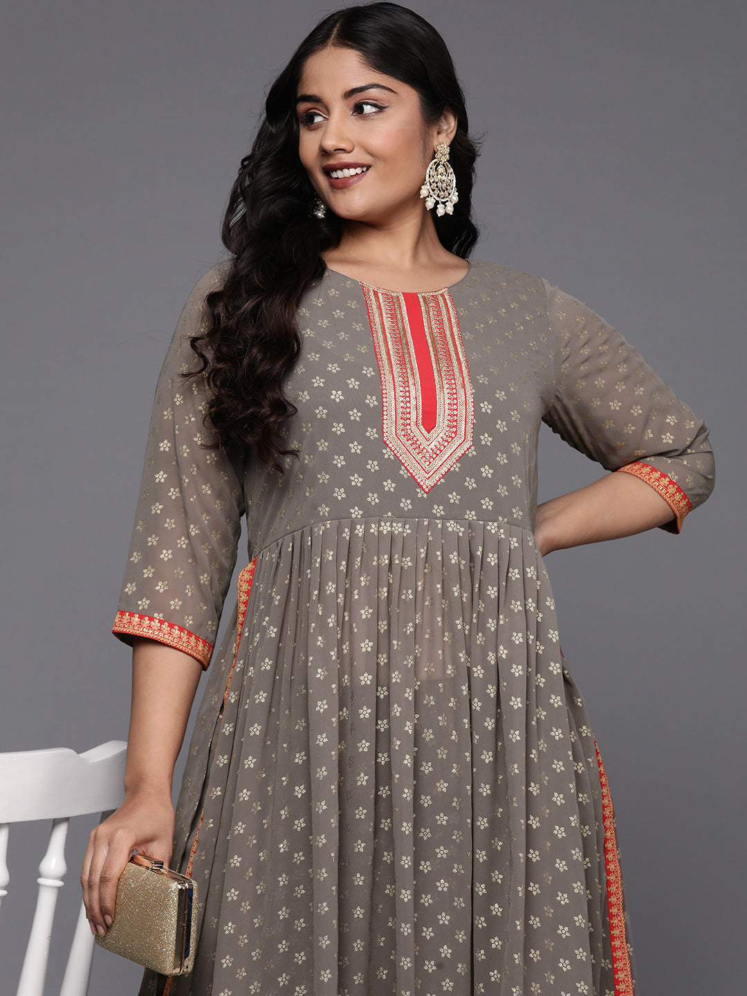 Plus Size Floral Printed High Slit Sequinned Kurta with Trousers