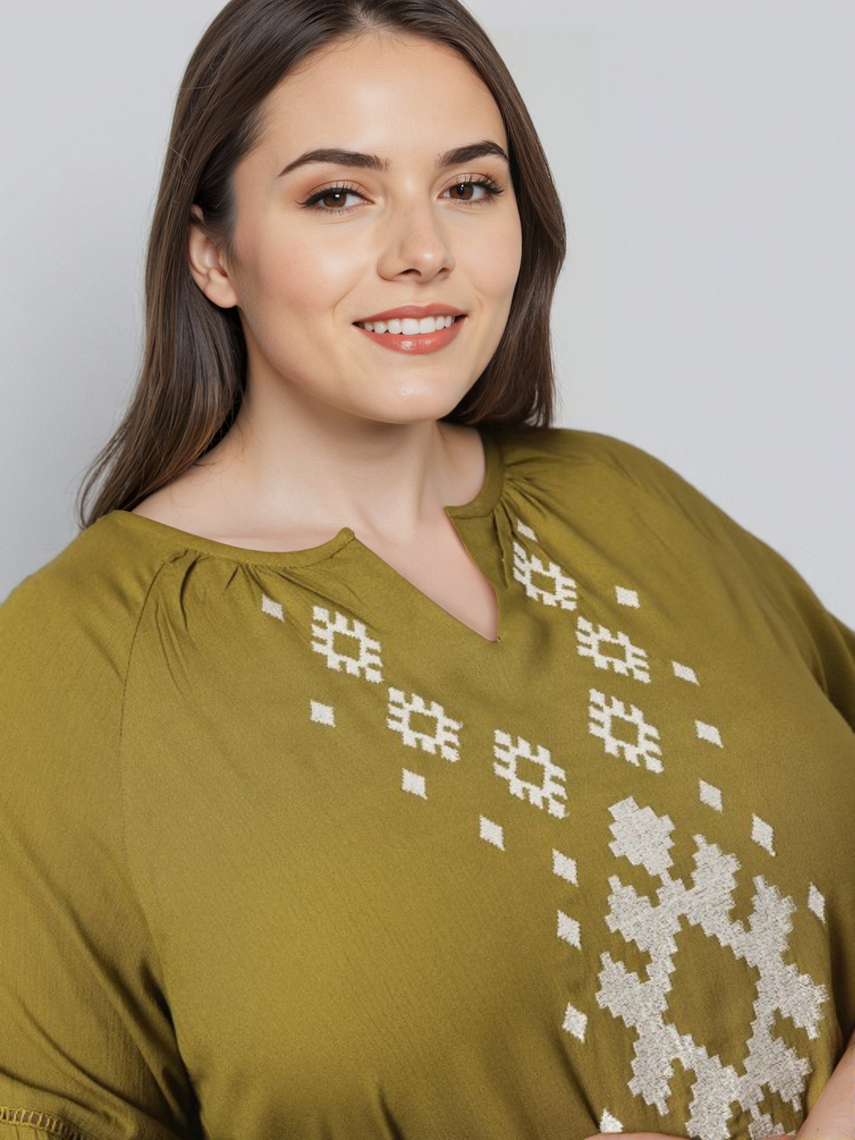 Plus Size Embroidered Puff Sleeves Mandairan Collar Top