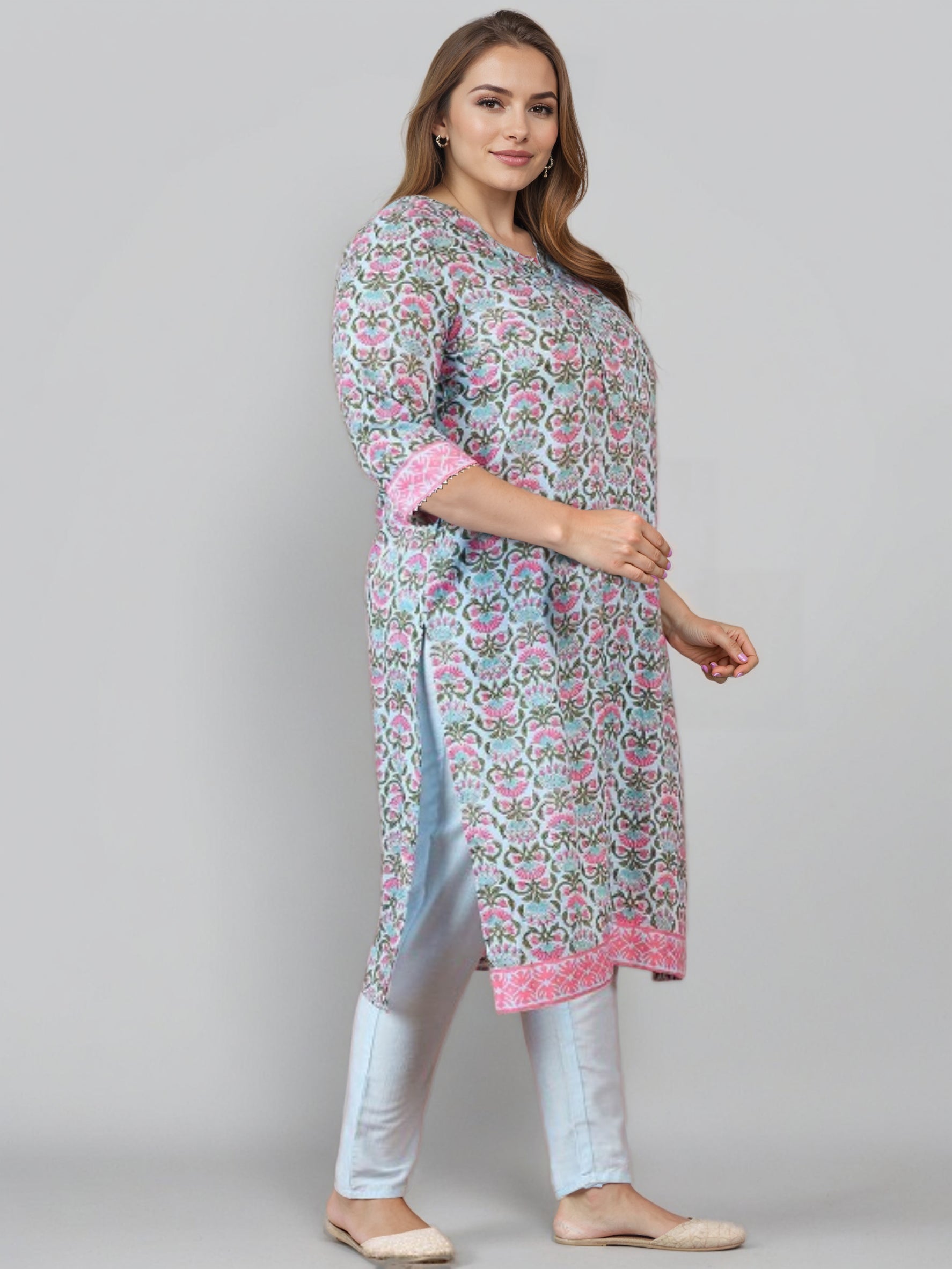 Floral Printed V-Neck Straight Kurta With Trousers