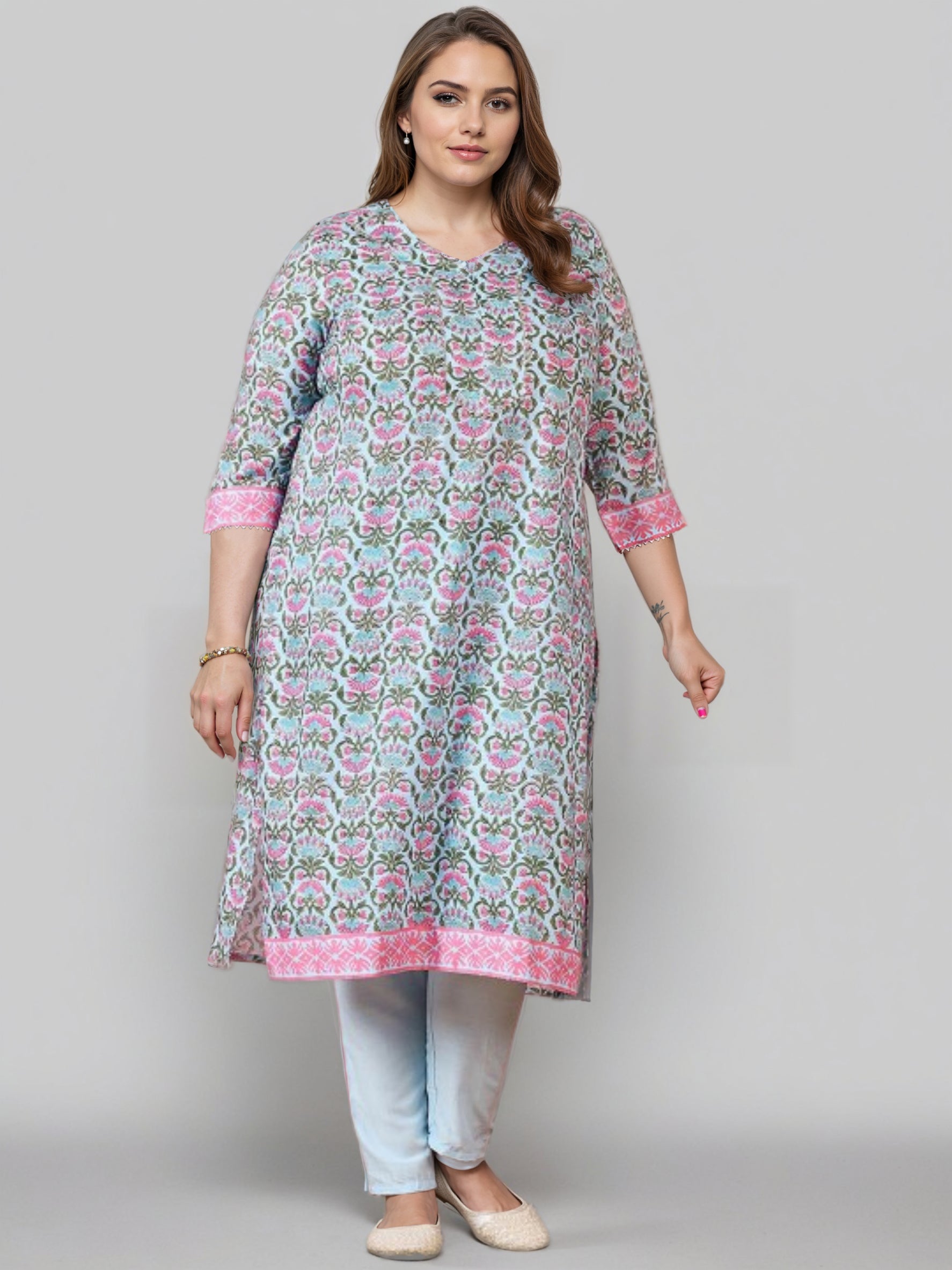 Floral Printed V-Neck Straight Kurta With Trousers
