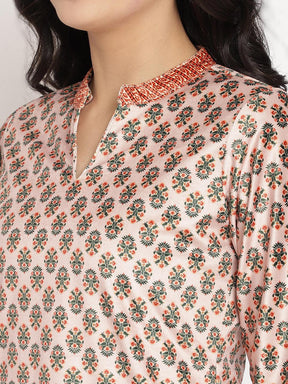 Ahalyaa Women Cream-Coloured & Black Printed Velvet Kurta with Trousers