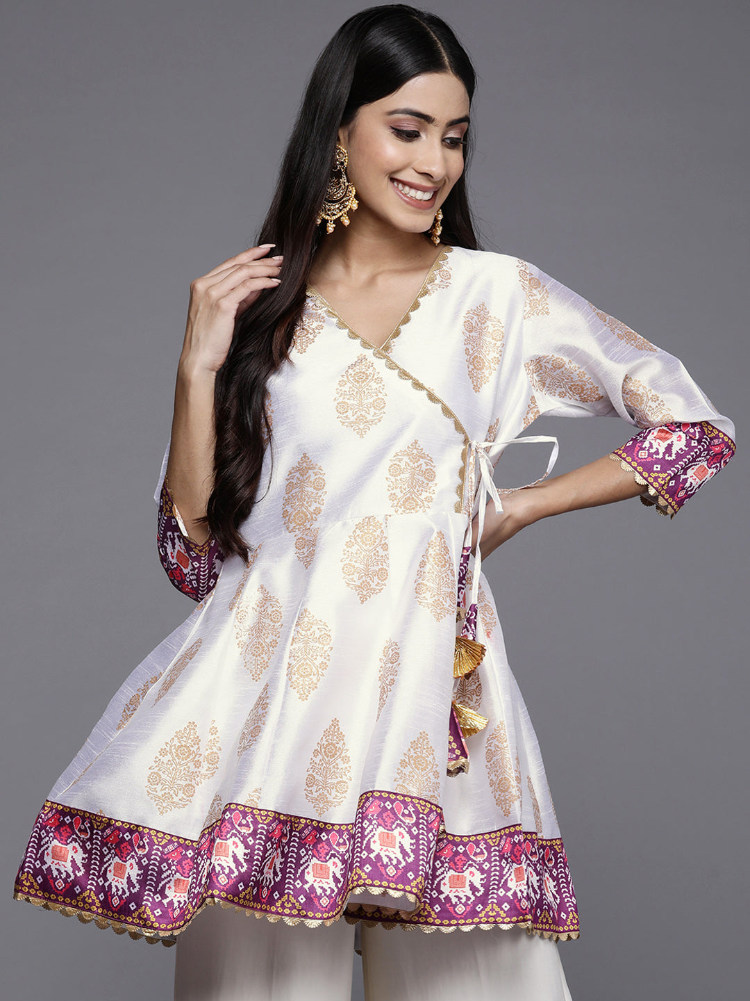 Ahalyaa Women White & Golden Ethnic Printed Tunic