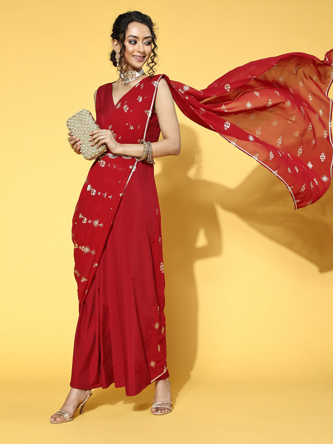 Ahalyaa Women Maroon Crepe Georgette Printed Saree Dress With Printed Pallu