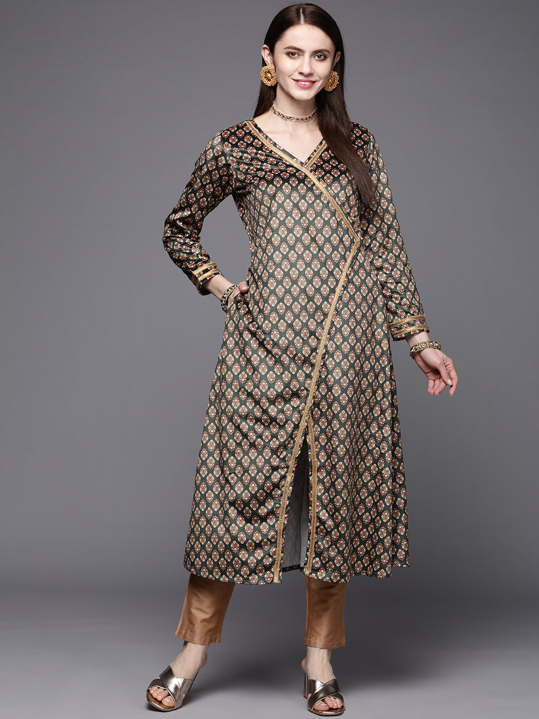 Green & Cream-Coloured Floral Printed Velvet Kurta