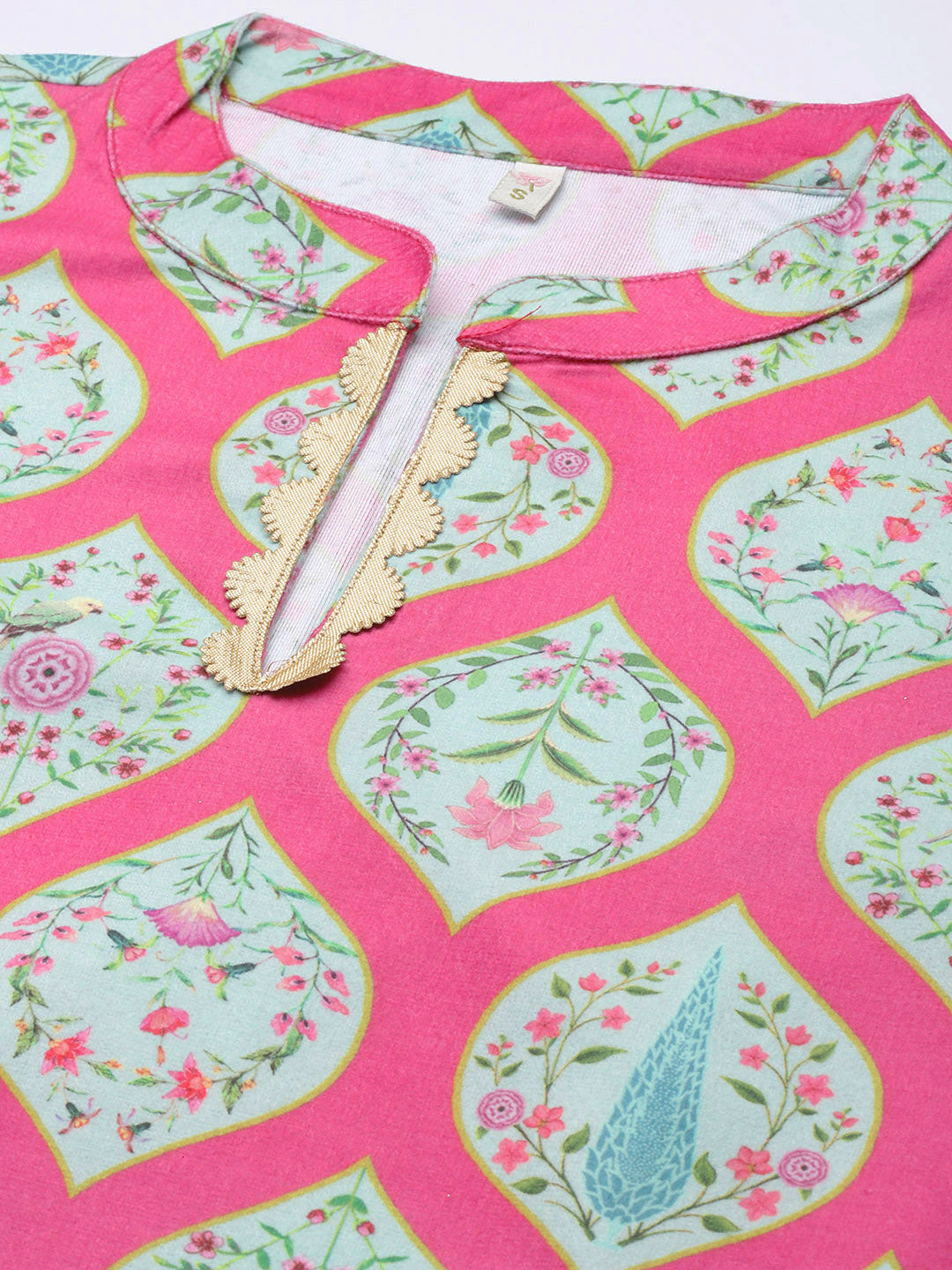 Ahalyaa Women Pink & Sea Green Floral Printed Gotta Patti Velvet Kurta